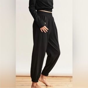 ADAY HAIL YES BLACK JOGGERS WOMENS MEDIUM